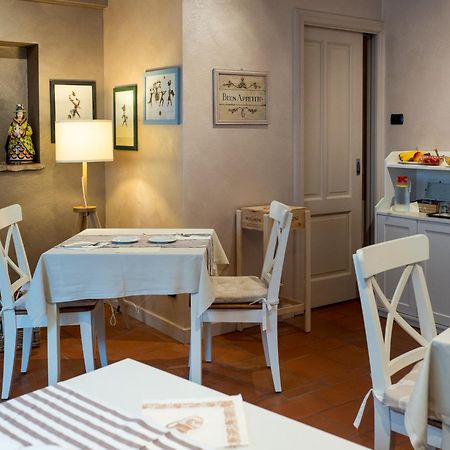 Charming Sirmione Bed & Breakfast Bagian luar foto