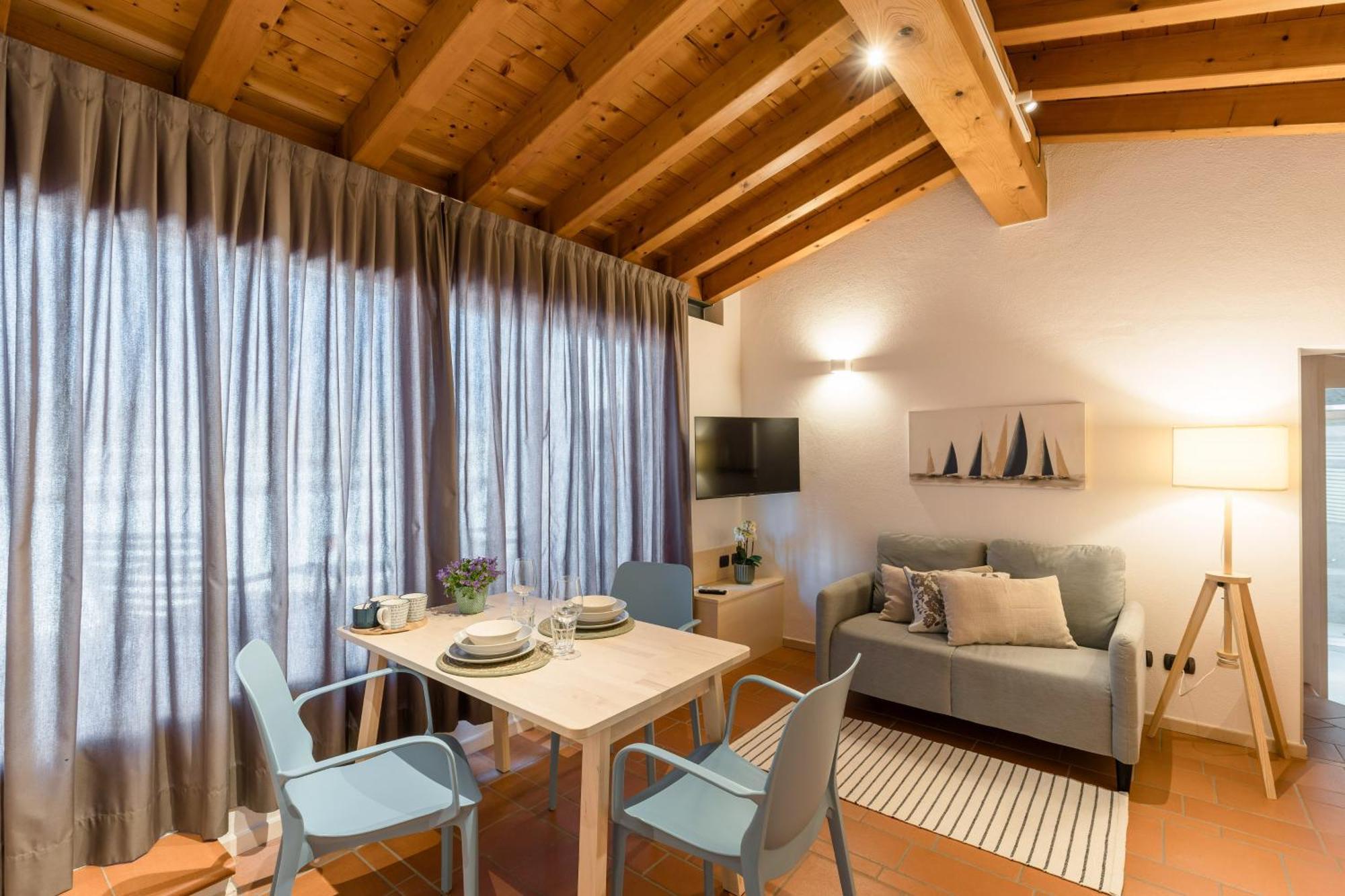 Charming Sirmione Bed & Breakfast Bagian luar foto