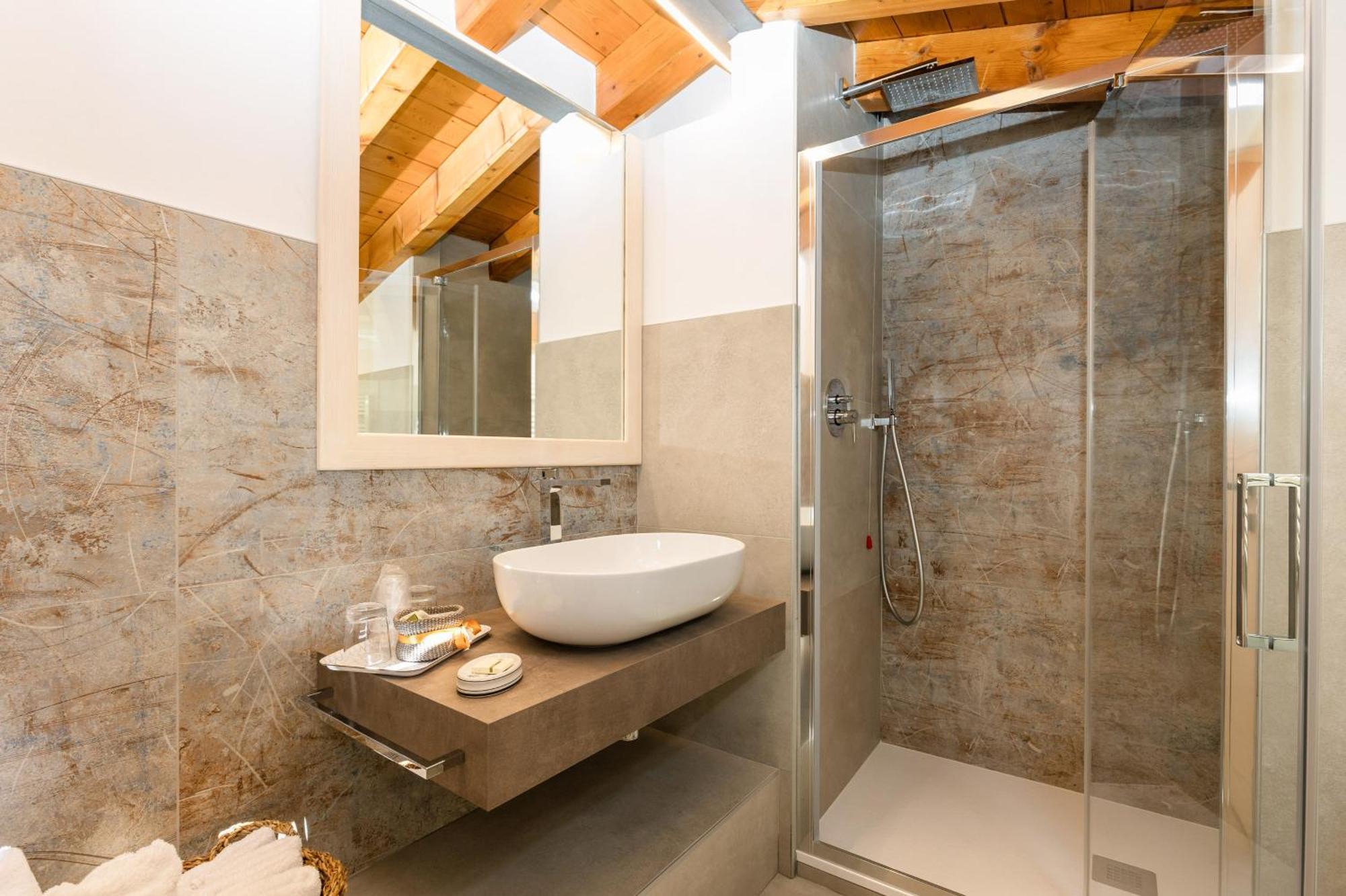 Charming Sirmione Bed & Breakfast Bagian luar foto