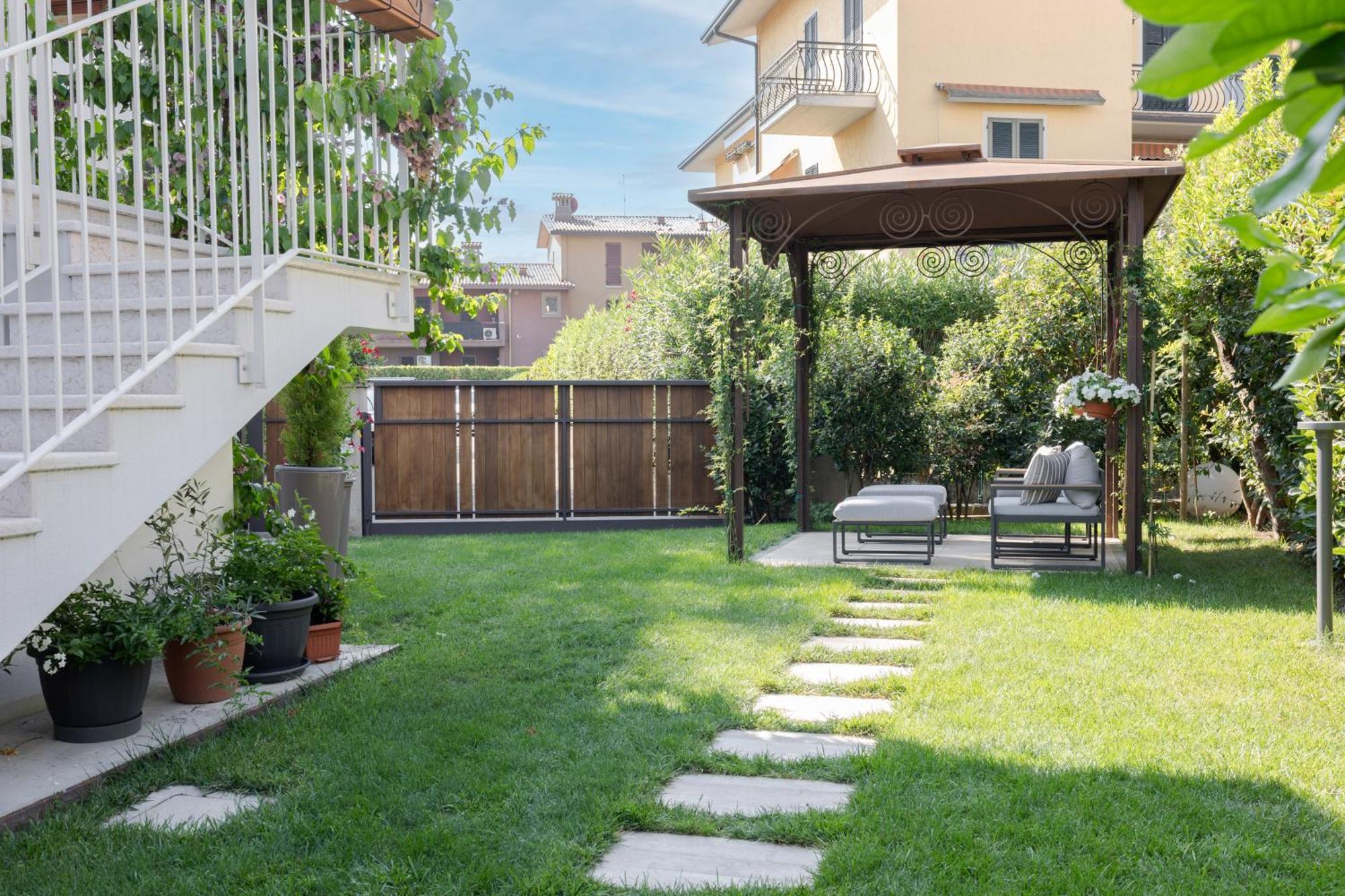 Charming Sirmione Bed & Breakfast Bagian luar foto