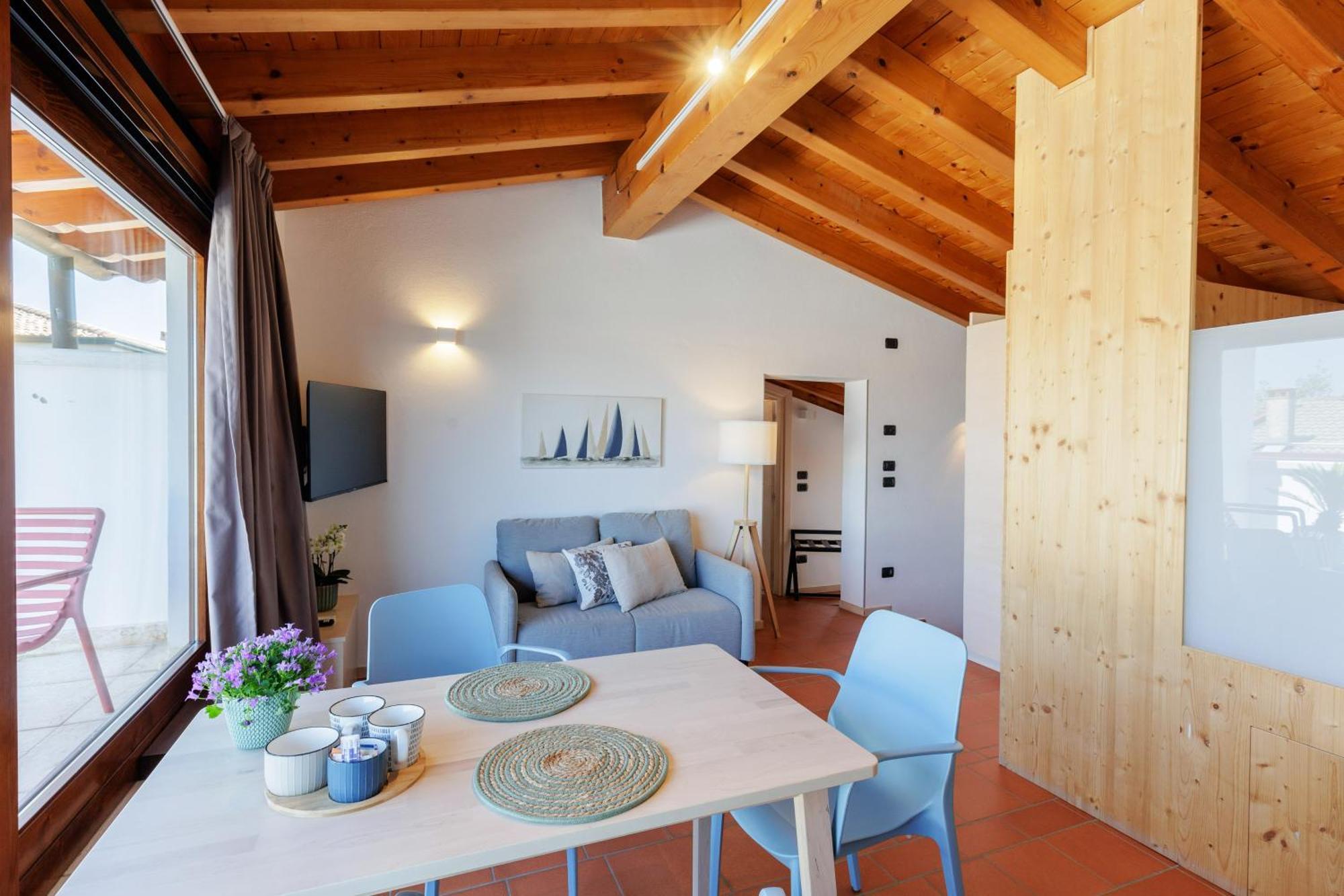 Charming Sirmione Bed & Breakfast Bagian luar foto